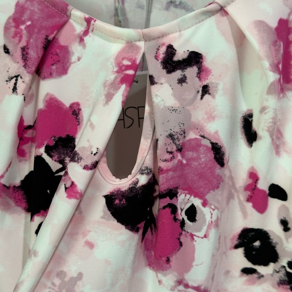 Kasper Women's Pink Floral Top - Picture 3 of 5